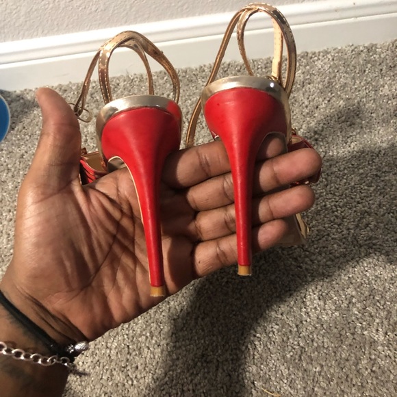 Red and Rose Gold sandal - Picture 3 of 3